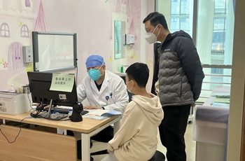 Hospitals in Beijing E-Town ensure medical needs of children with flu