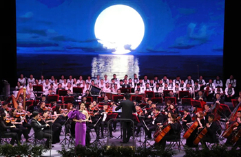 Beijing E-Town Mid-Autumn concert a complete success