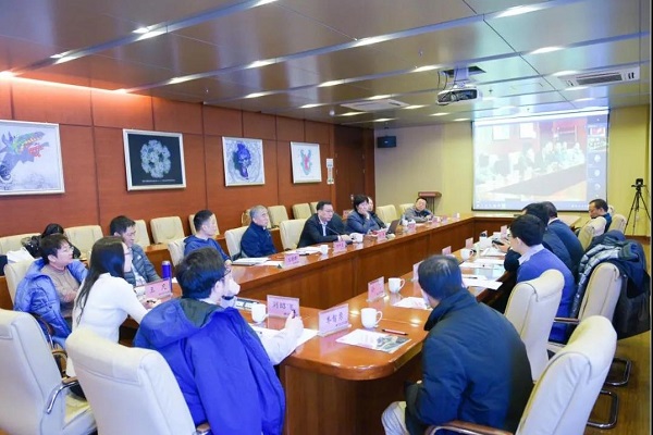 BR editorial board holds 5th meeting in Beijing