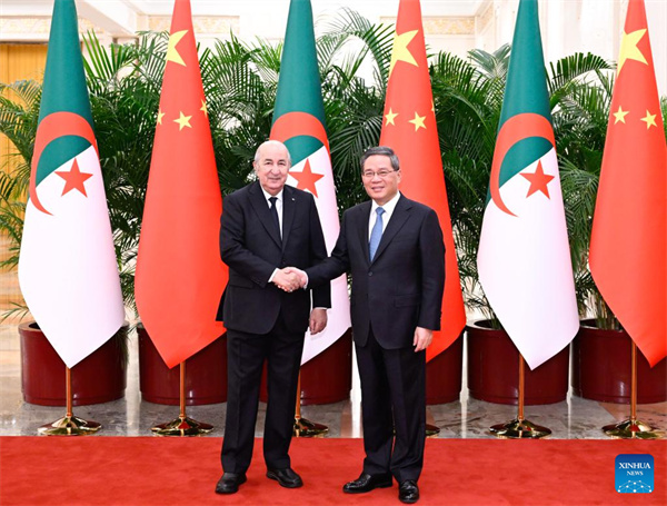 China, Algeria should cooperate more in emerging areas_副本.jpg