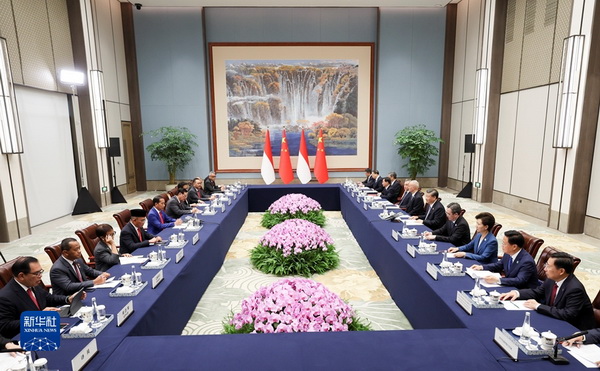 0727-Xi Jinping Meets with Indonesian President Joko Widodo 2.jpg