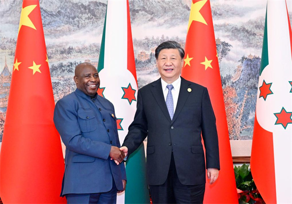 0728-Xi meets Burundian president.jpg