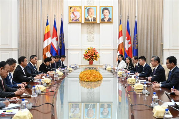 0814-China, Cambodia vow to enhance comprehensive strategic partnership of cooperation 1.jpg