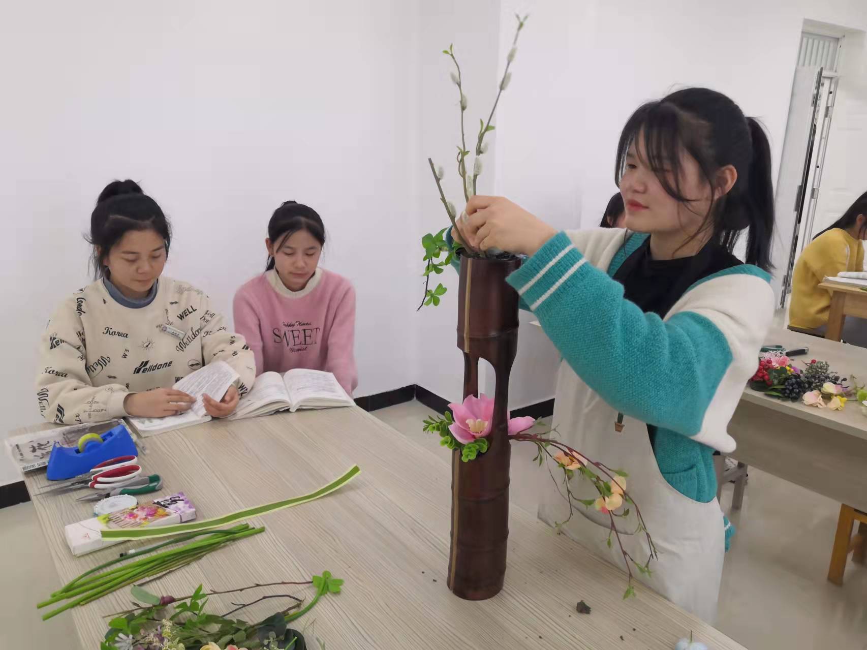 1642154787602073098.jpg 1642154787602073098.jpg