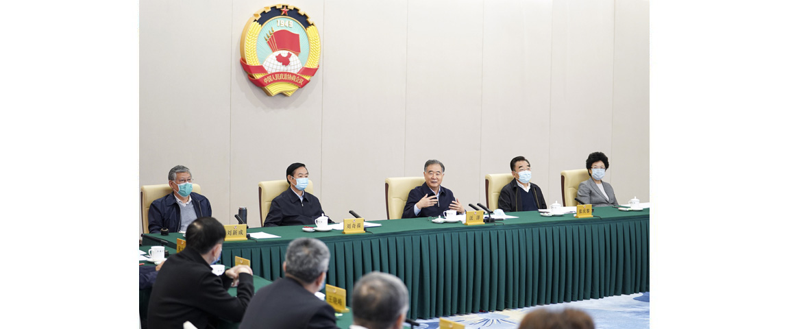 Wang Yang calls on schools to promote traditional Chinese culture