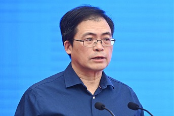 Li Chenggui: China must have control over its own food supply