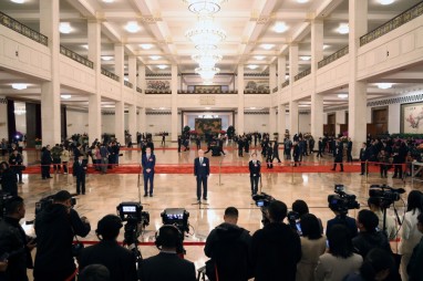 CPPCC members interviewed before 2nd plenary meeting of 2nd session of 14th CPPCC National Committee