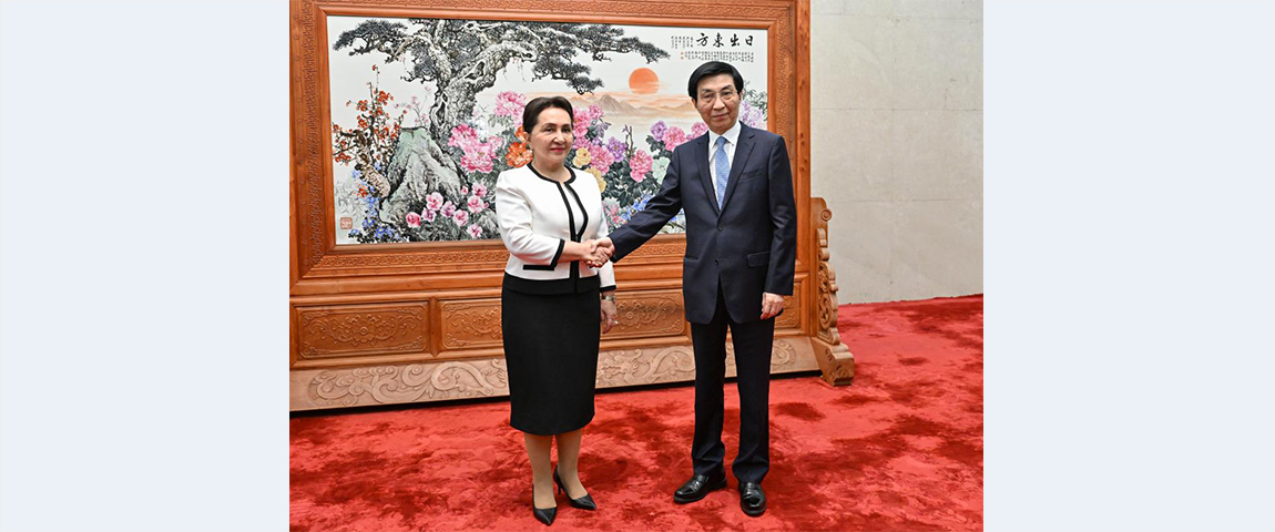 Wang Huning meets chairperson of Uzbekistan's senate