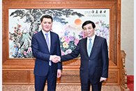 Wang Huning meets with Kazakhstan's state counsellor