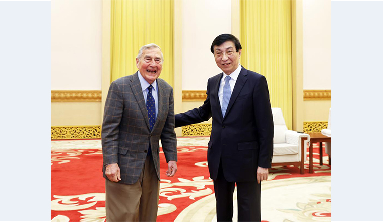 Wang Huning meets with Harvard professor