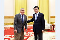 Wang Huning meets with Harvard professor