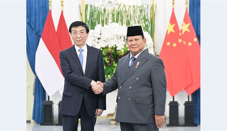 Wang Huning pays official visit to Indonesia