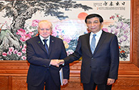 Wang Huning meets delegation of A Just Russia party