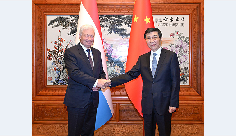 Wang Huning meets Luxembourg's parliament president