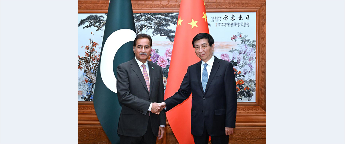 Wang Huning meets with speaker of National Assembly of Pakistan