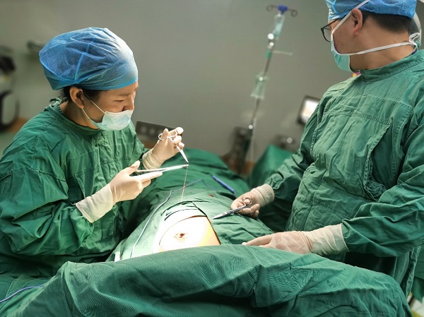CQHCWC helps first breast surgery in Chamdo city, Tibet
