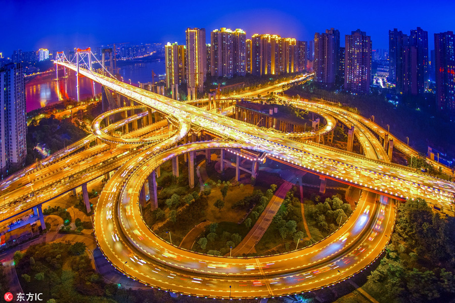 Chongqing issues licenses for self-driving car road tests