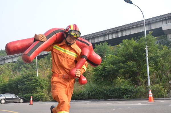 Chongqing firefighter wins two international titles