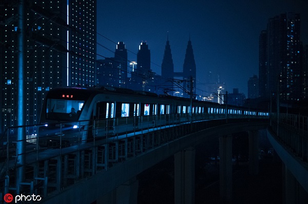 Chongqing facilitates QR code tickets for metro and light rail