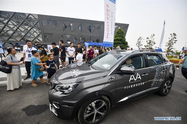 Jump-starting China's self-driving vehicle industry