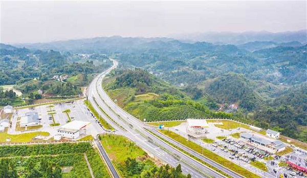 Expressway connecting Nanchuan, Liangjiang opens to traffic