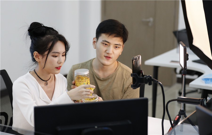 1594885628955076811.jpg 5f08f18da3108348fcdc794f.jpg