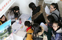 Graduates in Beijing face tough test to land jobs