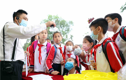 China's compulsory education rate reaches average of high-income countries: White paper
