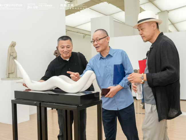 Sculpture exhibitions launch to promote Asian art education