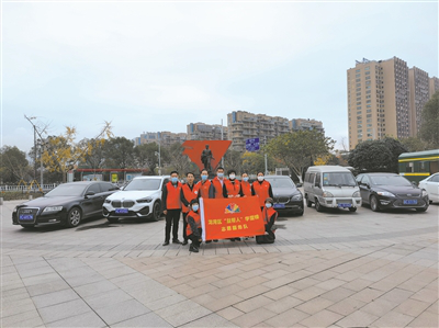 Longwan locals join anti-epidemic volunteers