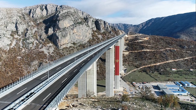 黑山南北高速莫拉契查特大桥(1).jpg