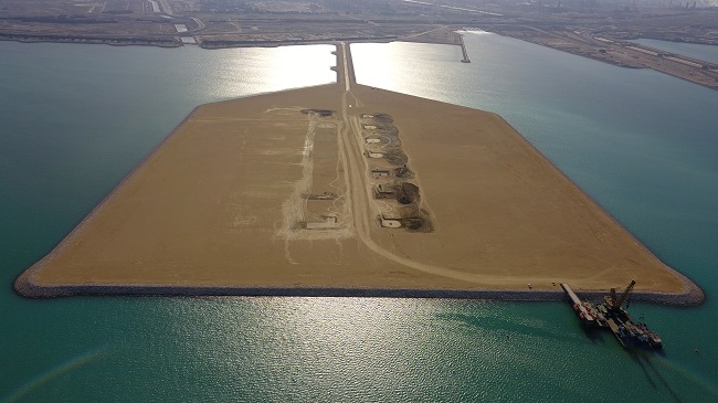 沙特贝里钻井人工岛工程项目南岛完工形象照片.jpg