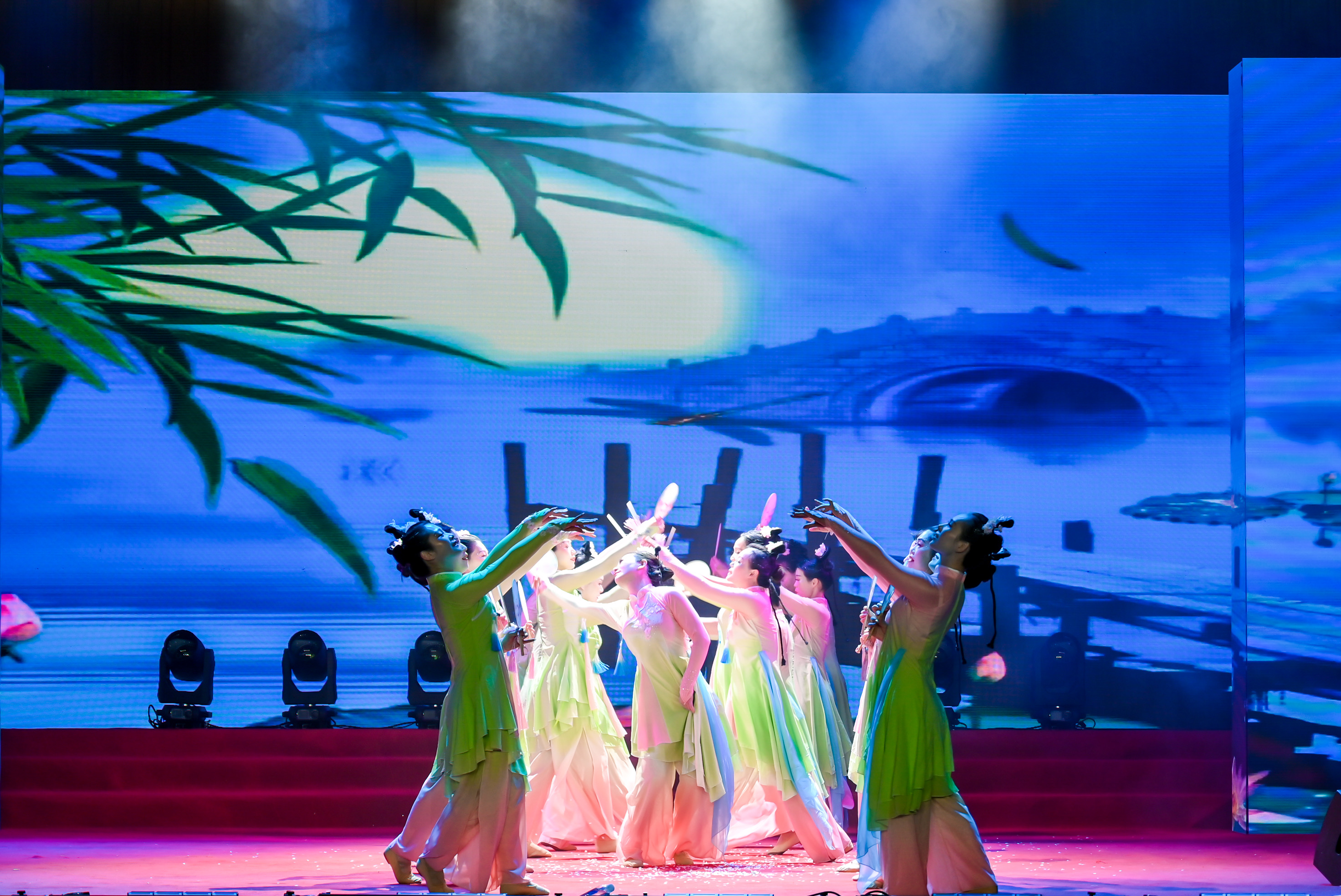 Gala performance celebrating Chinese New Year held in Longwan