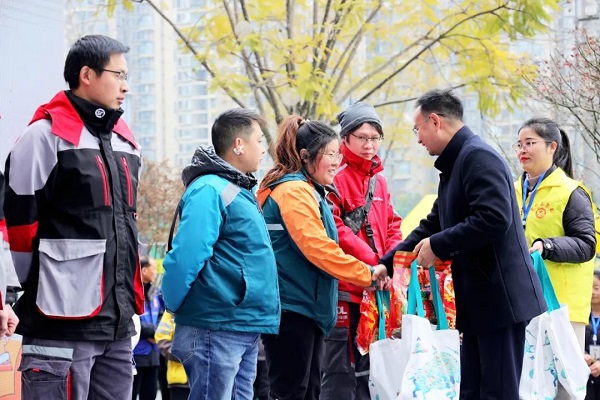 1735874944541008721.jpg 2.jpg