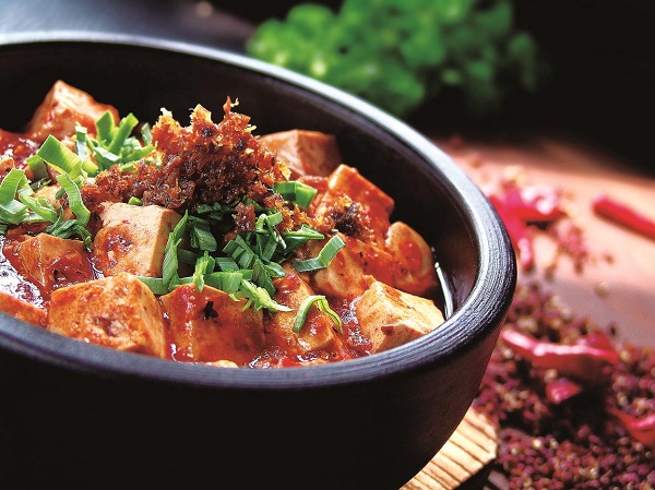 Sichuan releases 100 provincial-level tourist delicacies