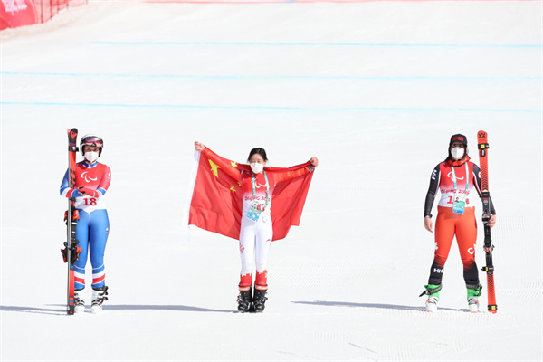Zhang Mengqiu wins China's first Alpine skiing gold at 2022 Winter Paralympics