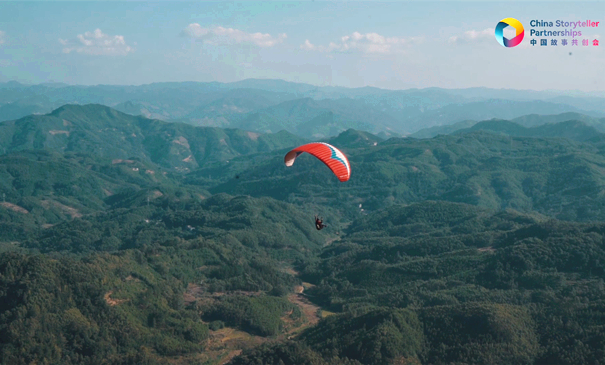 Expats delight in thrilling adventures in Guizhou