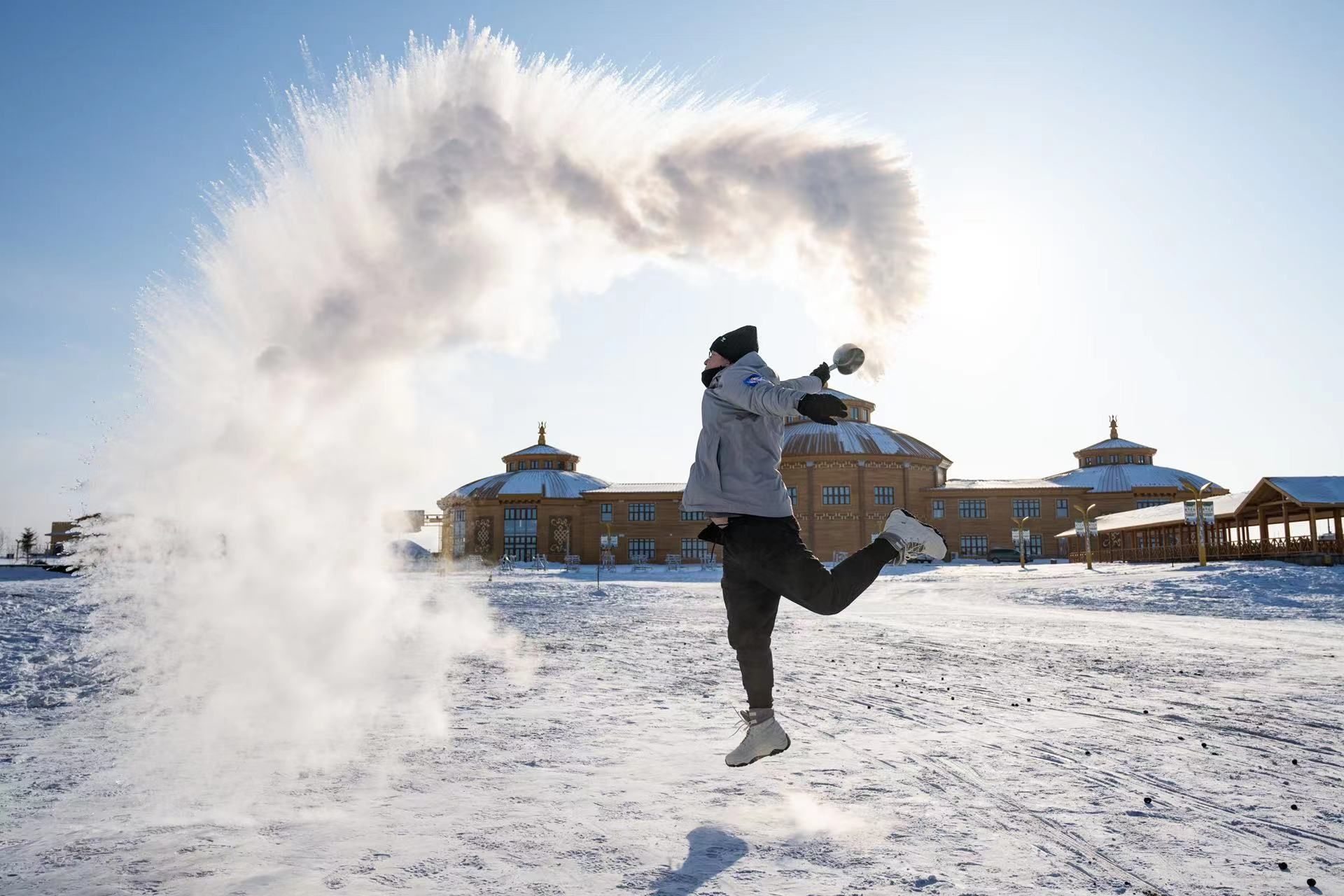 Vibrant winter sports spirit sweeps over Hulunbuir
