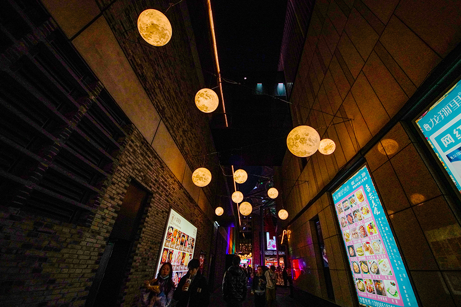 Hangzhou lanterns 2.jpeg