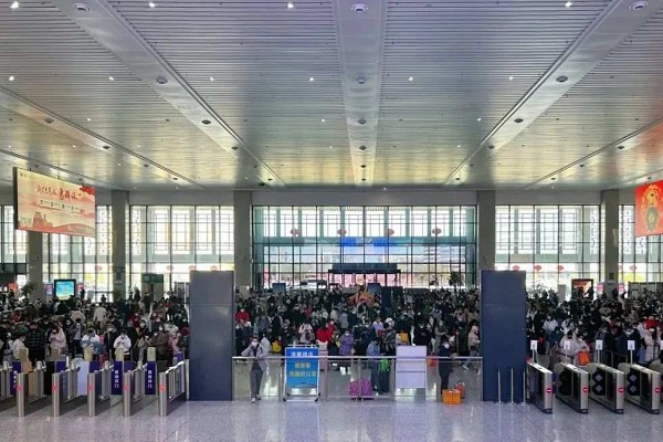 4.85m people travel in Qinzhou in Spring Festival travel rush