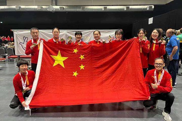 Quzhou girl wins world championship