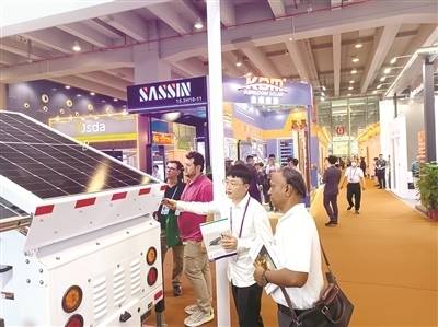 Quzhou enterprises shine at Canton Fair