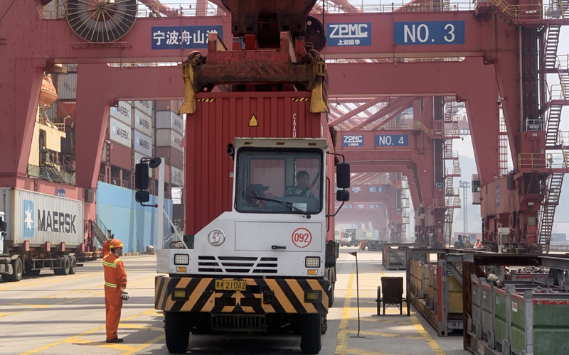 Chinese ports play key role in global recovery