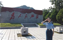 Former Quzhou female soldier becomes web celebrity