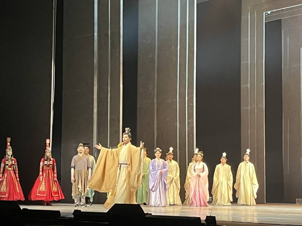 Quzhou musical mesmerizes Shanghai residents