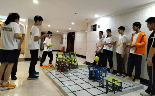 Quzhou teens win big at World Robot Contest