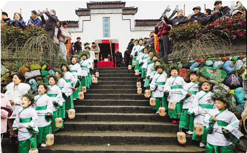 Colombian boy joins Quzhou ceremony for Start of Spring