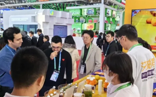 Changshan tangelo draws attention at intl supply chain expo