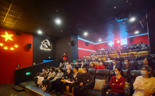 Yiwu cinema audience.jpg