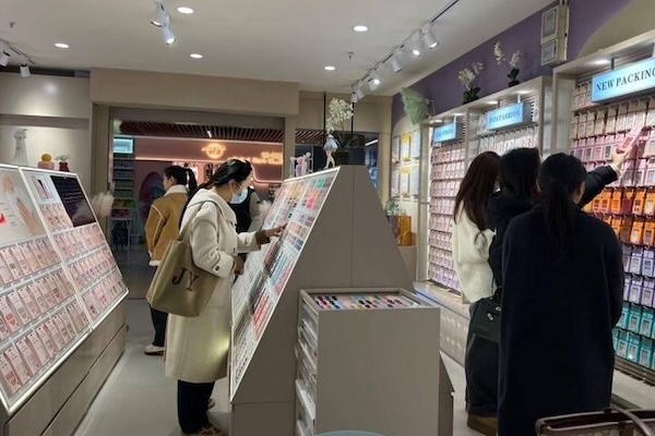 Yiwu's beauty industry booms overseas